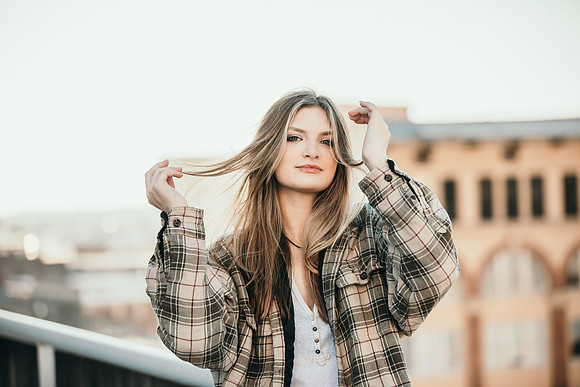 1J4A3893